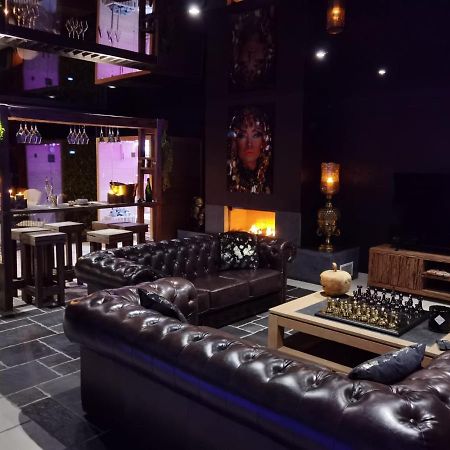 Les Suites M Wanze Exterior foto