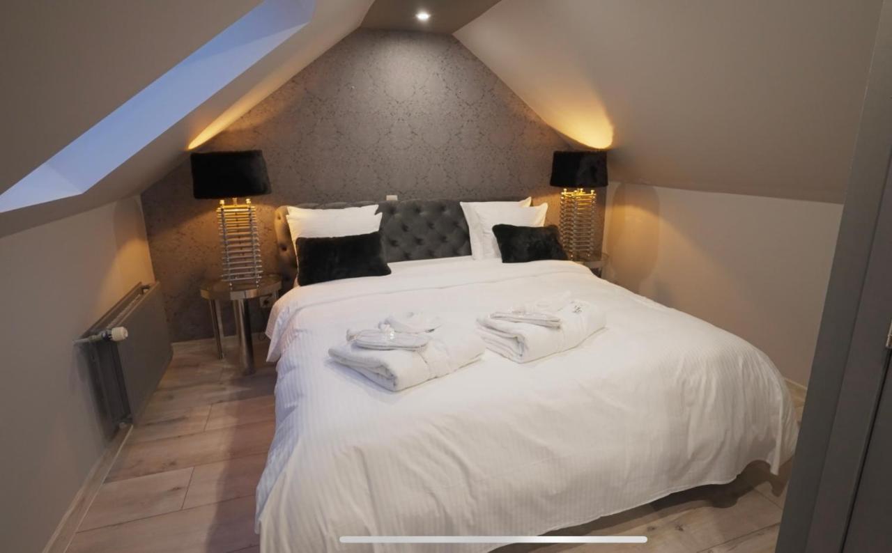 Les Suites M Wanze Exterior foto