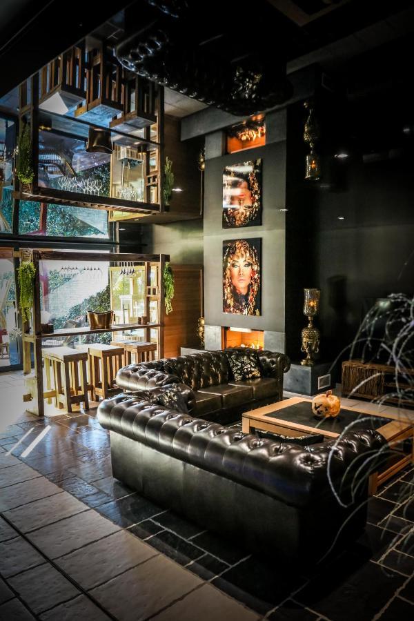 Les Suites M Wanze Exterior foto